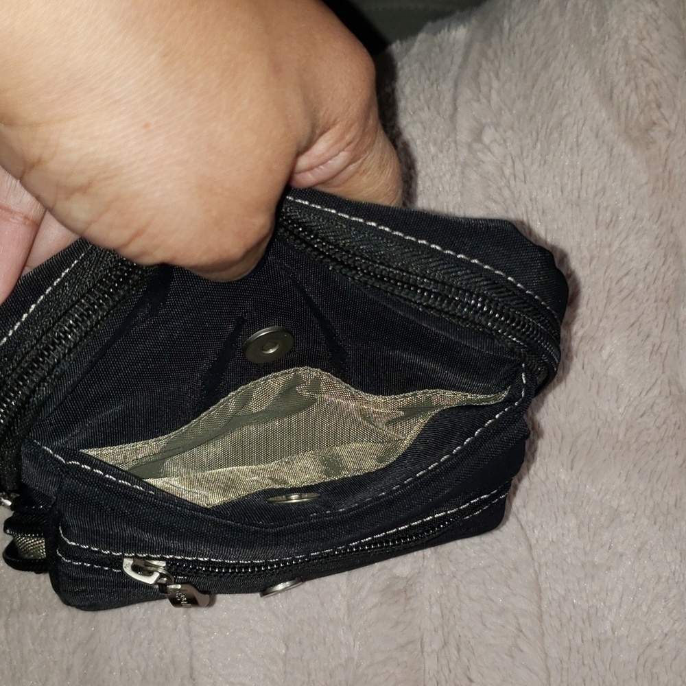 Baggalini Black Nylon Multi Pocket Purse - Picture 7 of 12